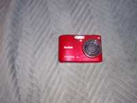 Nowy aparat Kodak w kolorze czerwonym