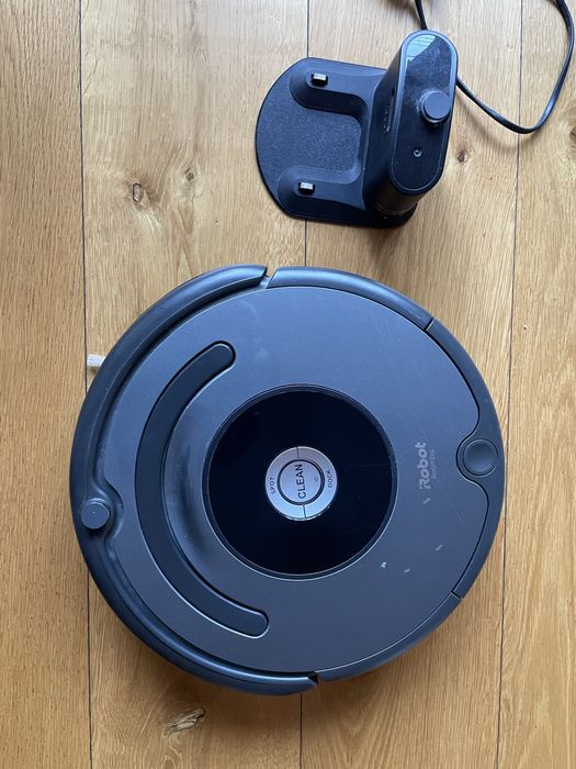 Aspirador iRobot Roomba 676