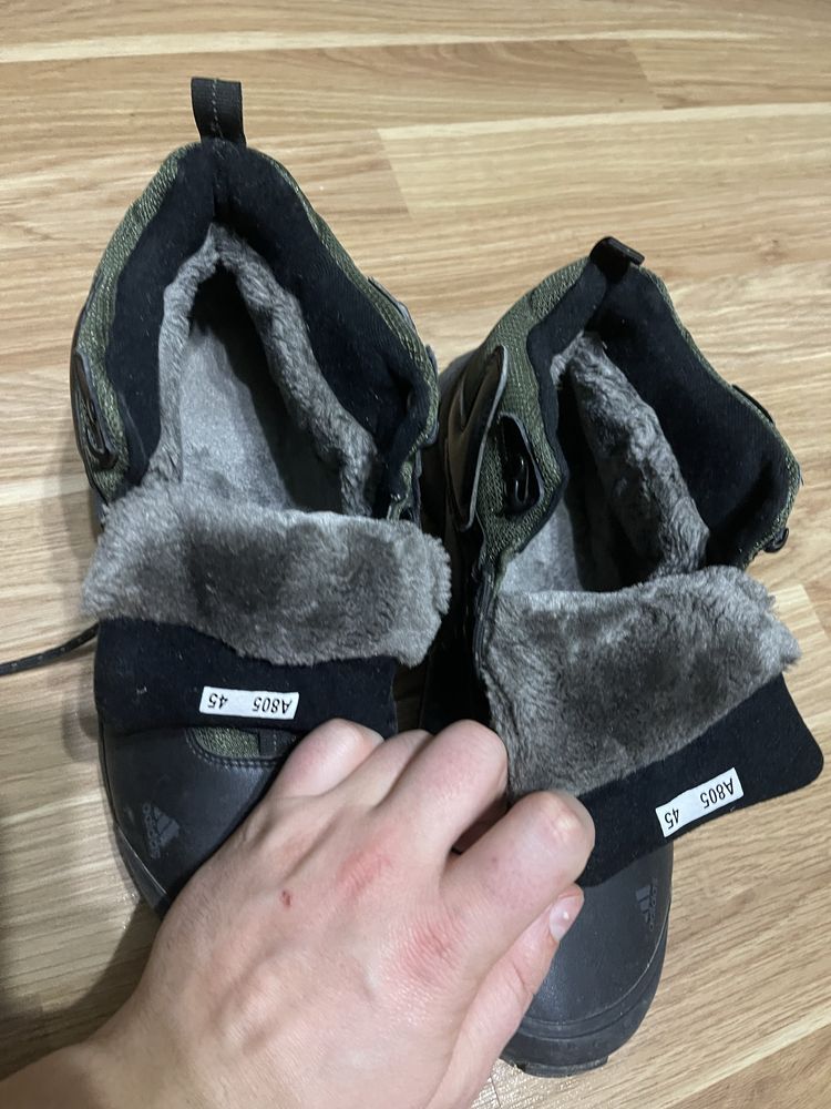 Зимні кросівки Adidas