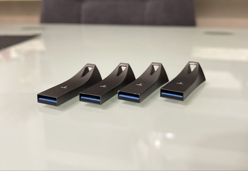 Флешка Tesla USB Drive - 128 GB