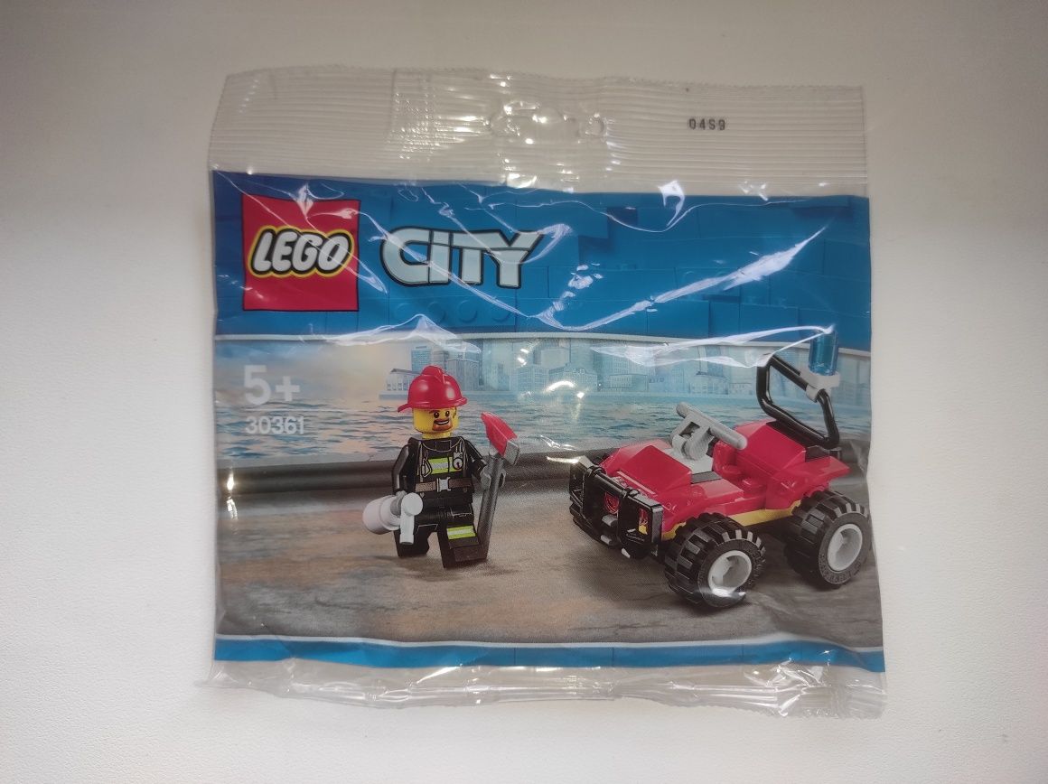 LEGO City 30361 - Strażacki quad dla małych fanów!