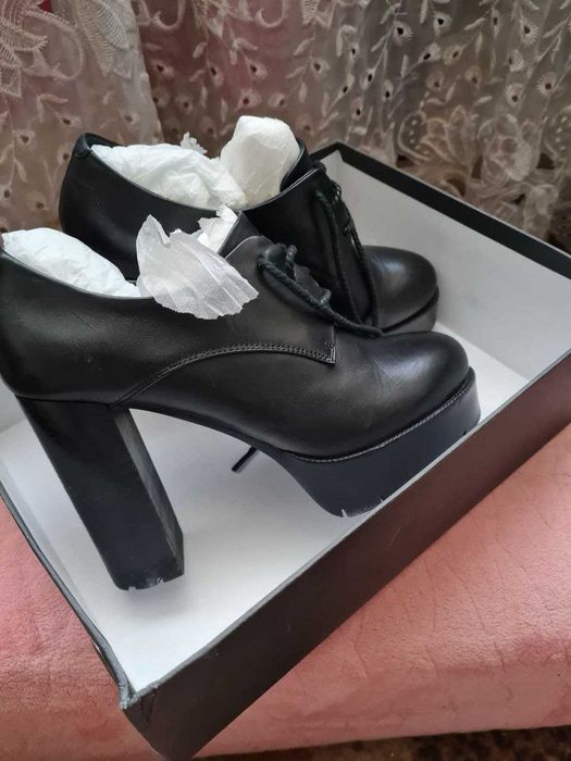 Ботинки черевики шкіряні жіночі