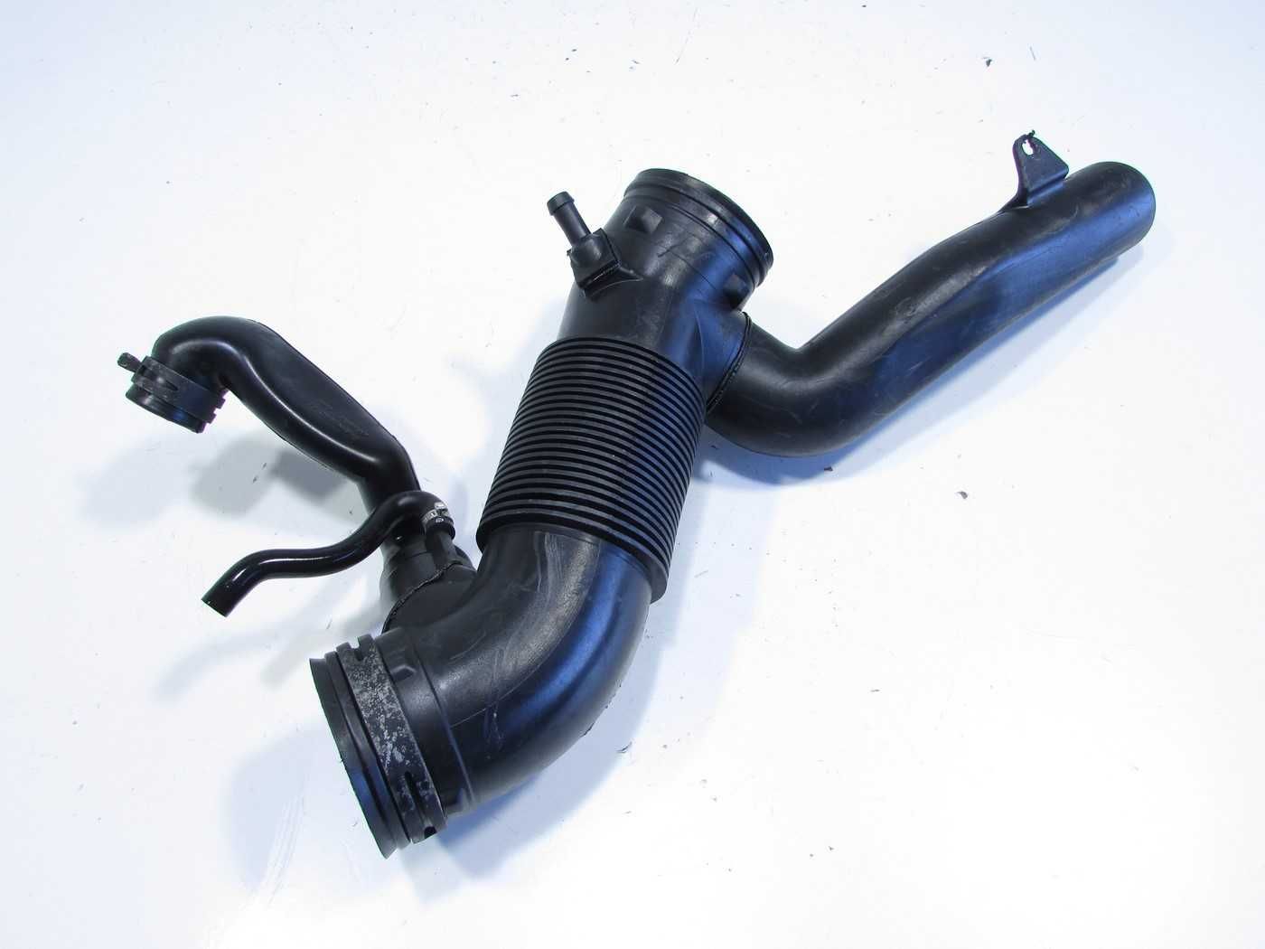 Wąż rura powietrza rezonator vw golf 4 new beetle bora octavia 2.0 8v