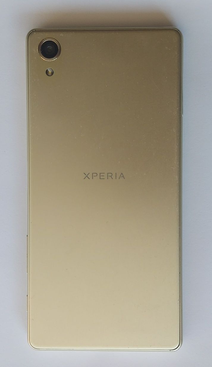 Смартфон Sony Xperia X F5122 для ігр дитині або батькам  для інтернету