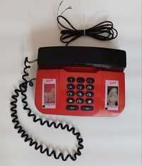 Телефон кнопочный красный