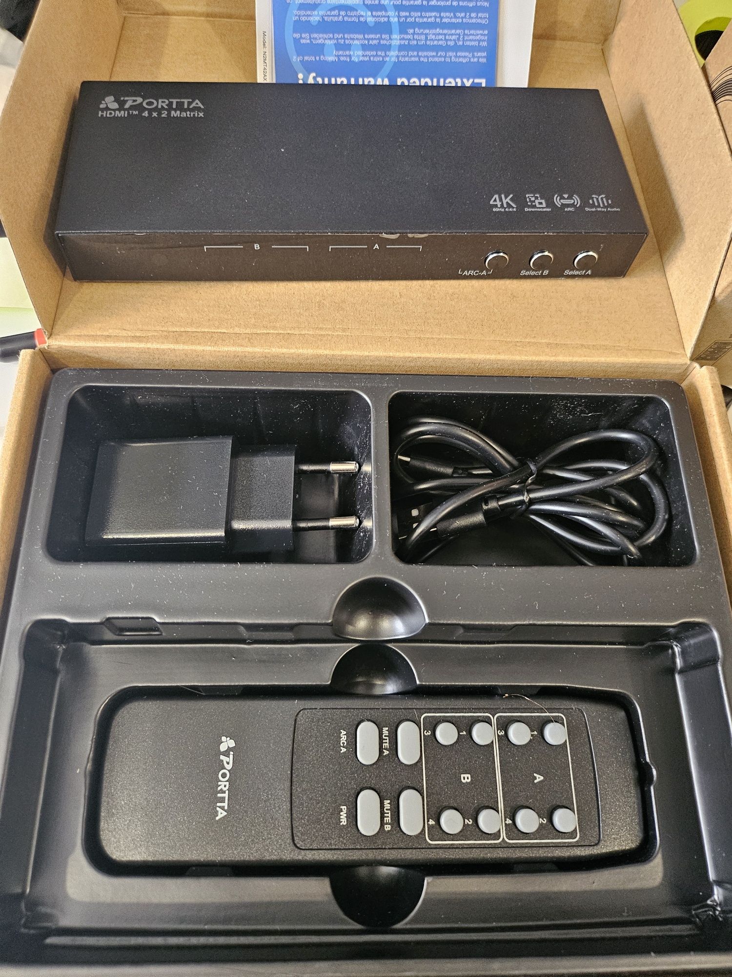 Przełącznik matrycowy Portta 4K 60Hz HDMI Matrix 4x2 PORTTA