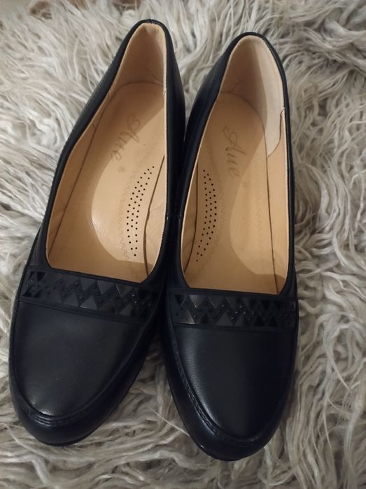 Pantofle damskie rozmiar 37 Aue