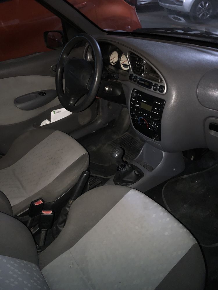 Ford fiesta.