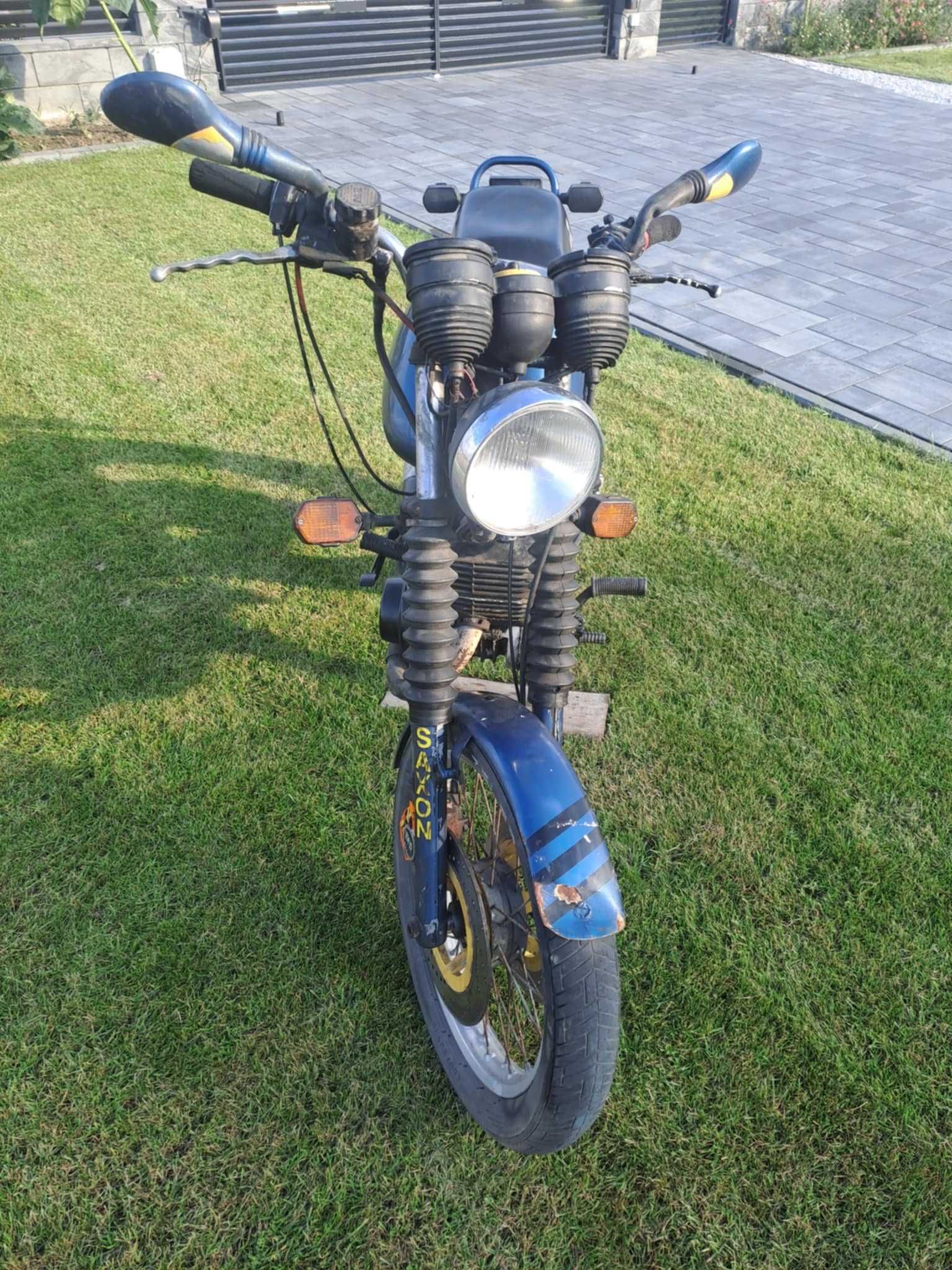 Motocykl MZ 251.