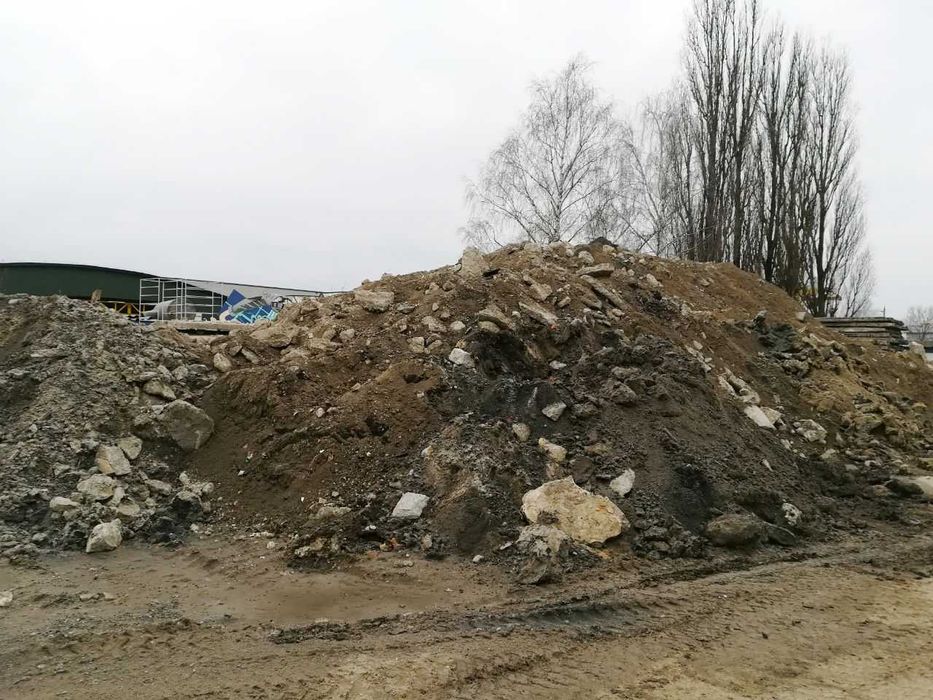 oddam plac pod wysyp ziemi/gruzu /ziemi z gruzem