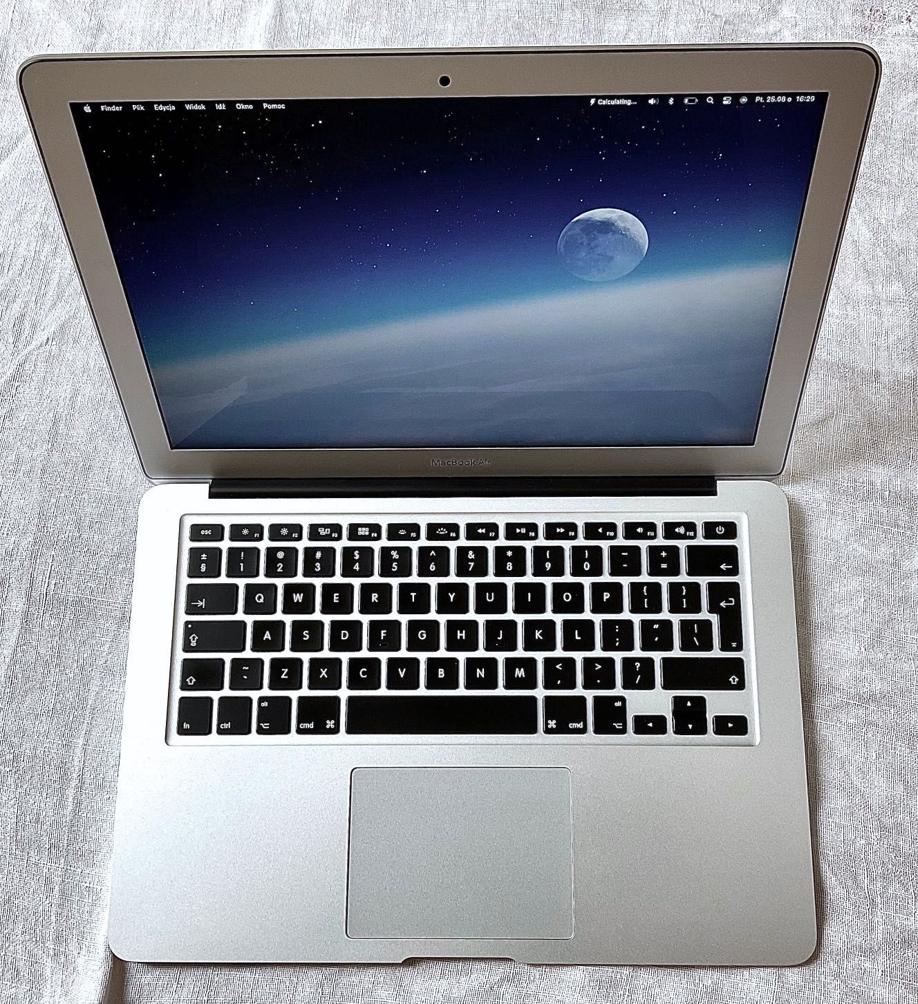 MacBook Air 13,3 - stan idealny - oryginalne opakowanie