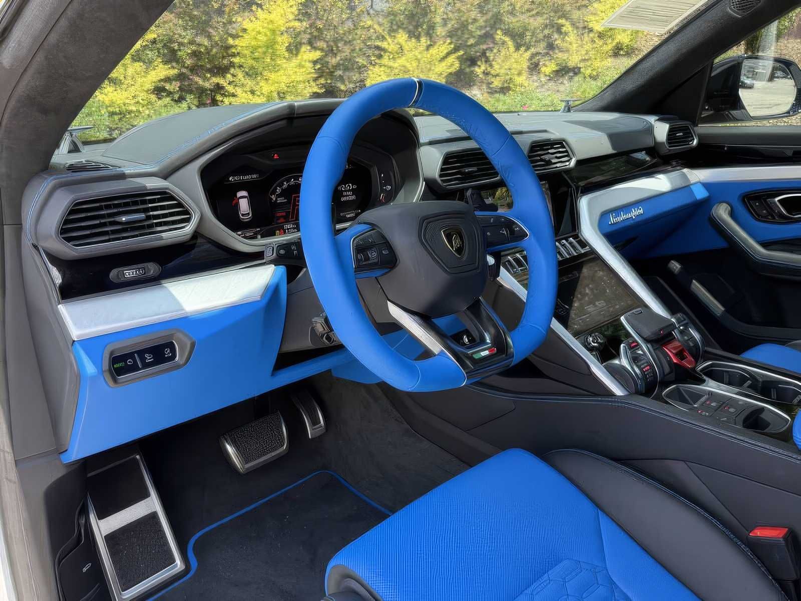 2022 Lamborghini Urus
