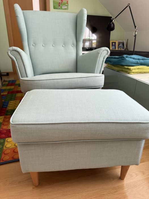 Fotel uszak wraz z podnóżkiem