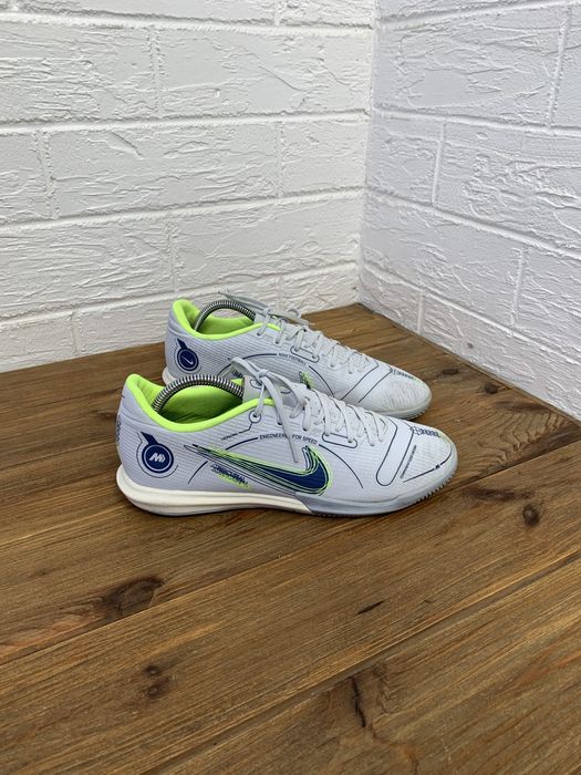 Футбольная обувь Nike оригинал 42р бампы футзалки