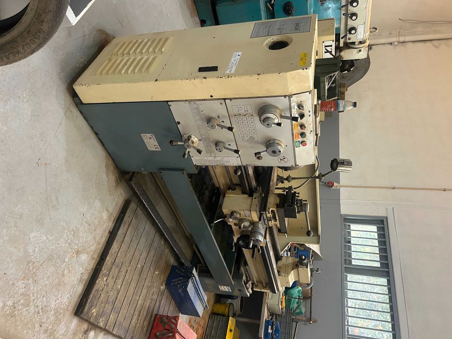 Torno mecanico 1.5 mts entre pontos ano 2002