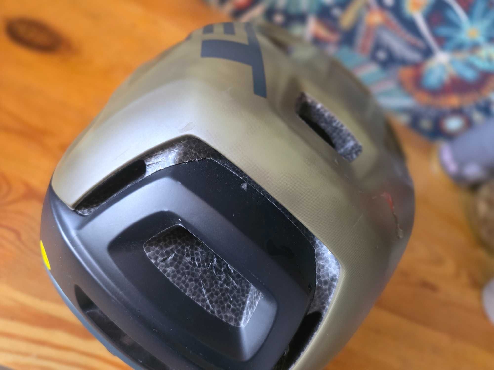 Kask rowerowy MET Roam MIPS zielony camo l 58-62cm DH FR z daszkiem