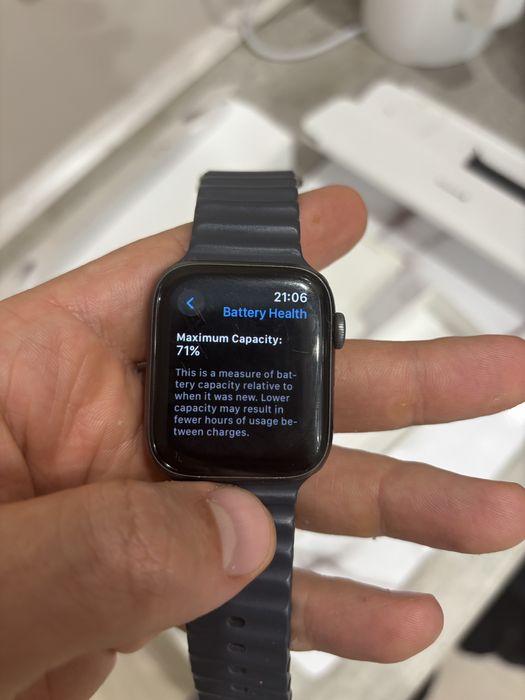 Apple Watch Series 5, 44mm