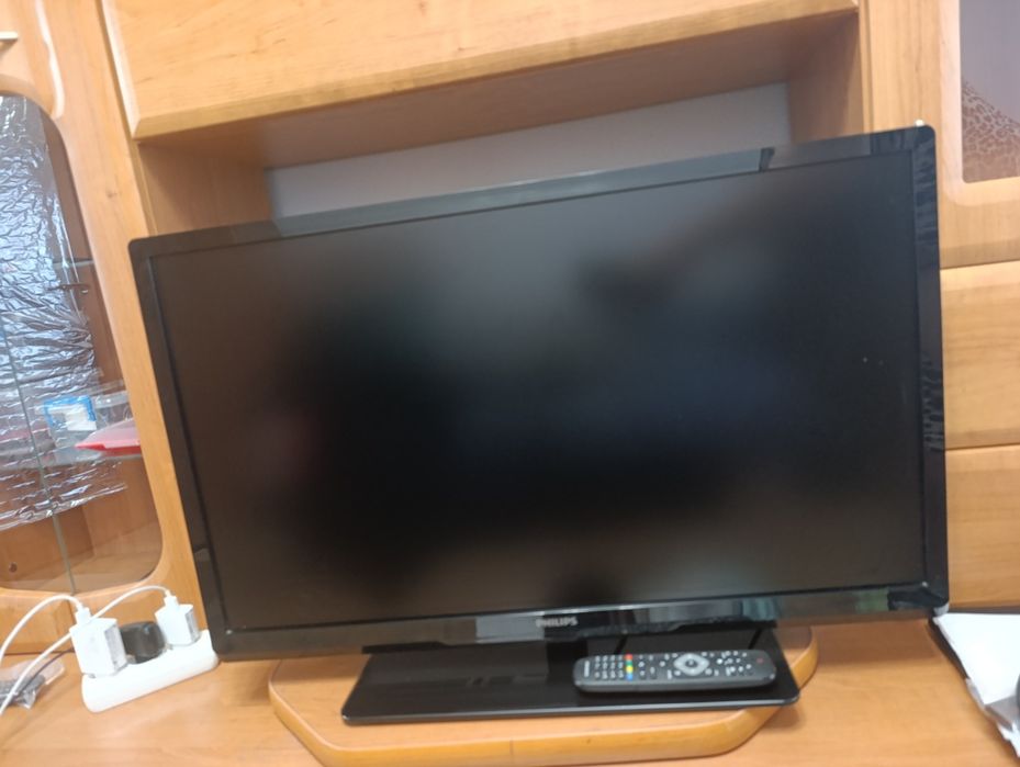 Телевізор 32" Філіпс