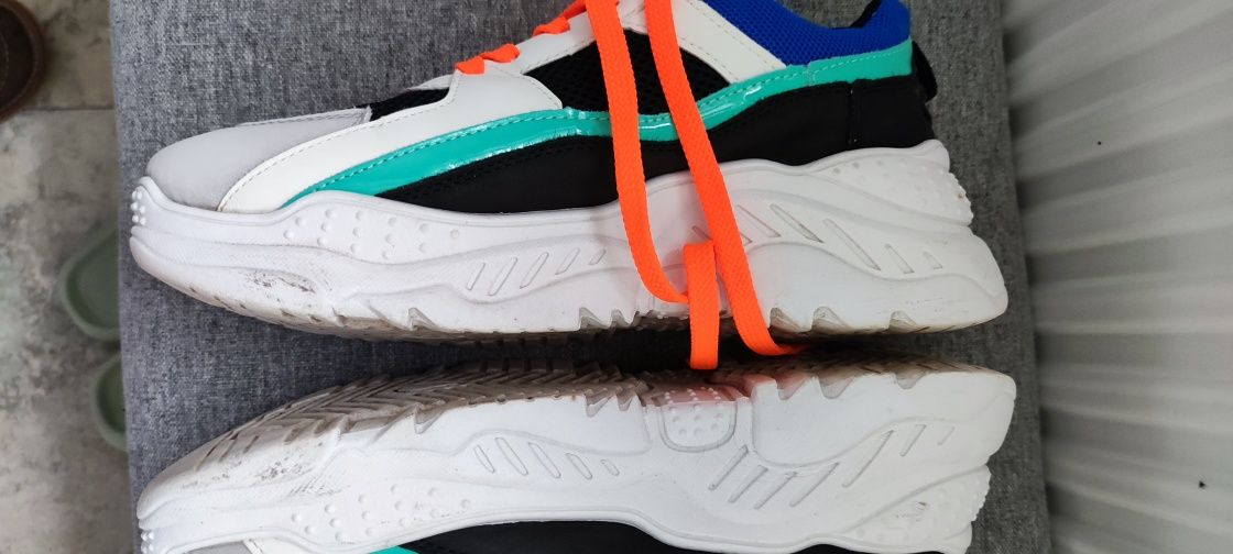 Buty sportowe rozm 39