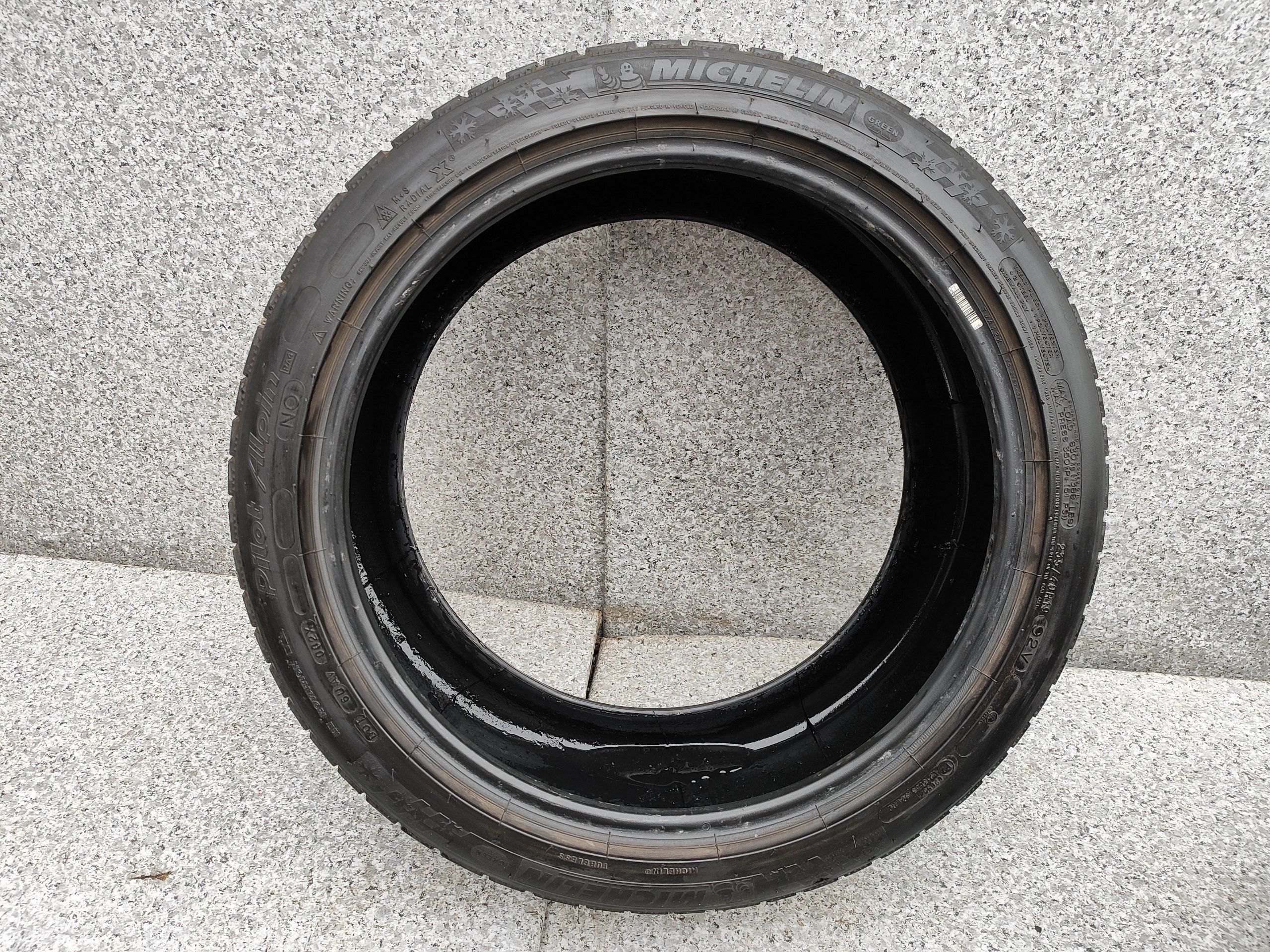 Opony zimowe 235/40 R19 Michelin Pilot Alpin PA4 92V