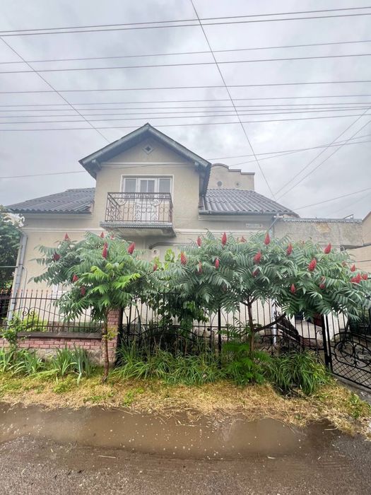 Оренда пів особняка в Івано Франківську