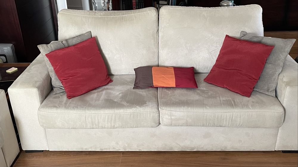 Sofa grande moderno 3 / 4 lugares