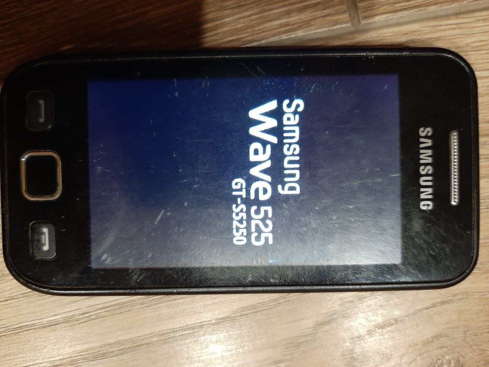 Продам под ремонт иле на запчасти телефон samsung gt-s5250