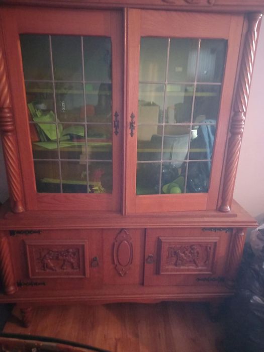 Starodawne meble rzeźbione