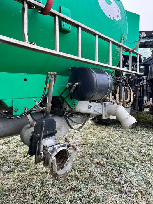 Rozsiewacz / Przyczepa Asenizacyjna /Beczkowòz  BSA185( Nie Joskin )