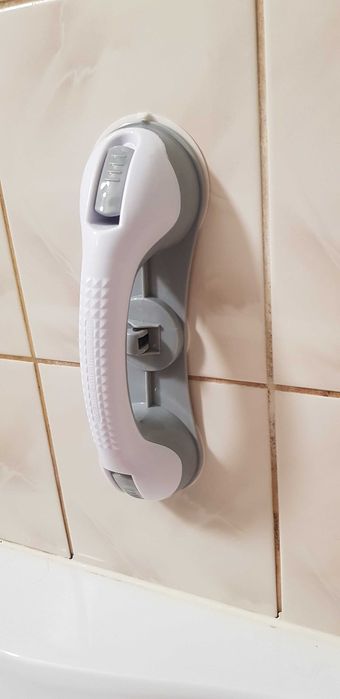 Uchwyt ŁAZIENKOWY 3 przyssawki !!!