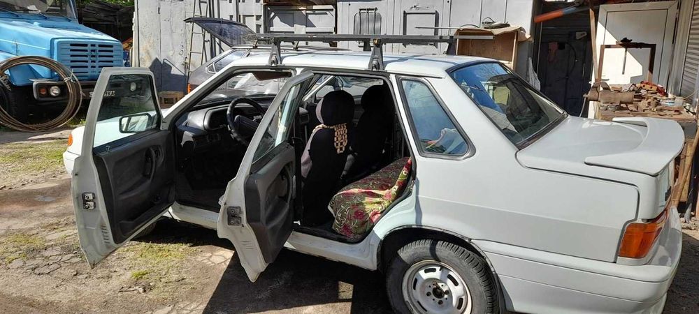Автомобіль ВАЗ 2115