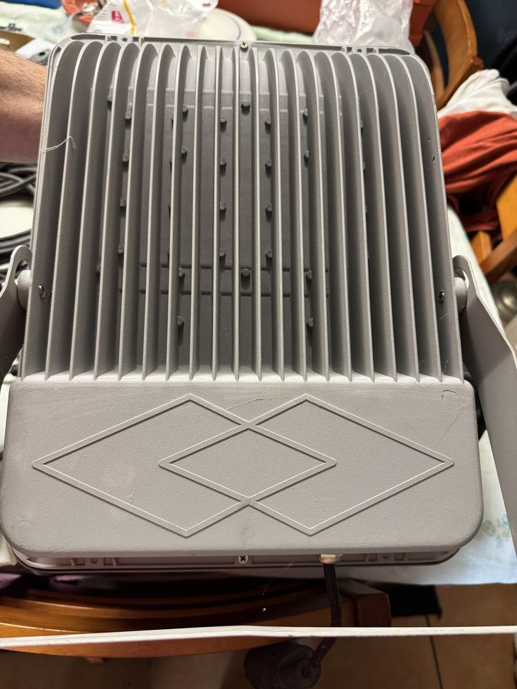 Holofote de 200W para venda