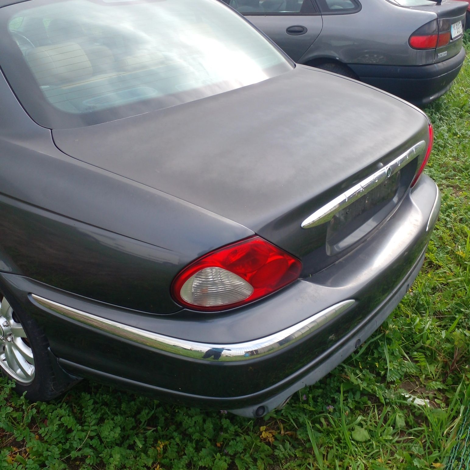 Jaguar x type para peças