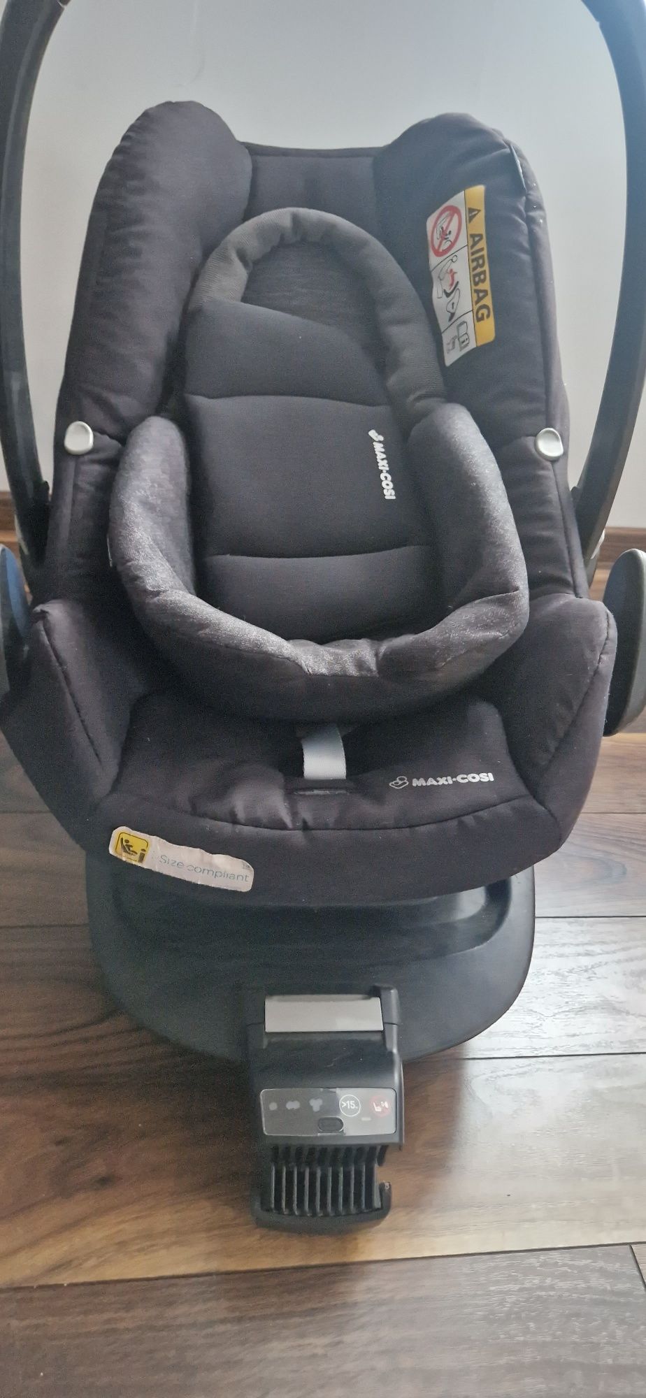 Maxi Cosi nosidełko + isofix