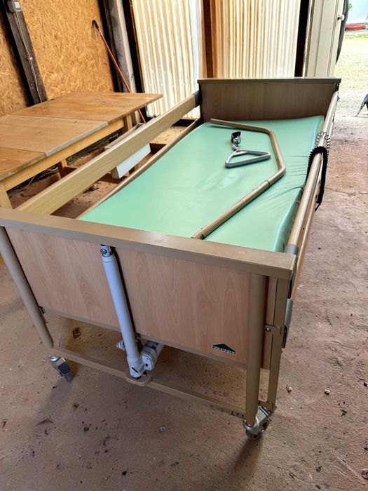 Cama, Cama hospitalar, elétrica