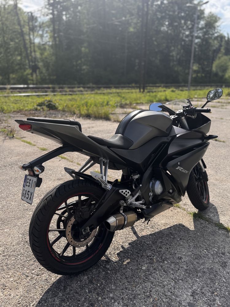 Motocykl Yamaha  yzf r125