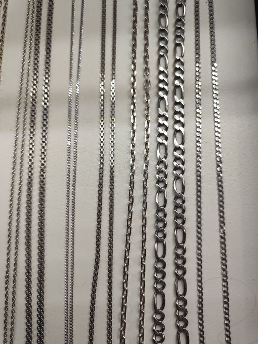 срібні ланцюжки, кольца, сережки,( серебро, серьги, кольца хрестики це