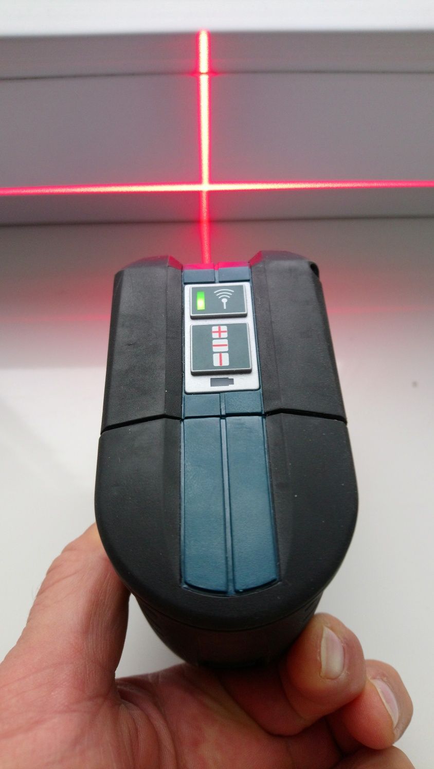Уровень лазерный нивелир BOSCH GlL2-45 professional