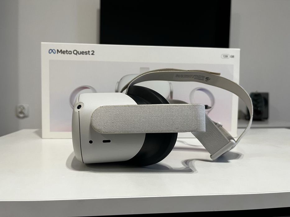 Meta Quest 2 – Gogle VR 128GB, stan bardzo dobry + pudełko