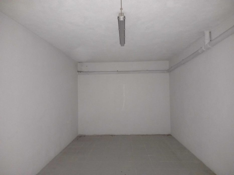 Garagem  •  Pinhal Novo  •   com Contrato de Arrendamento!