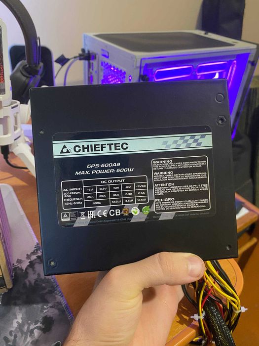 Блок живлення Chieftec GPS-600A8 600W ( 600 Вт )