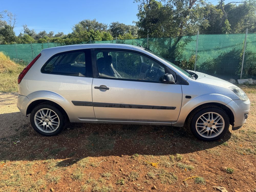 Ford fiesta comercial