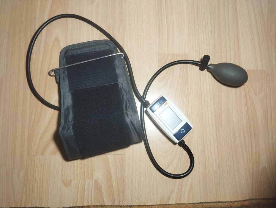 Тонометр Апарат для вимірювання кров'яного тиску Microlife