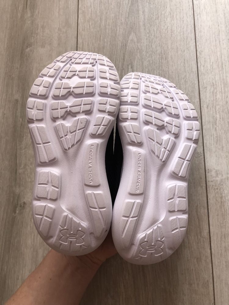 Under Armour кросовки