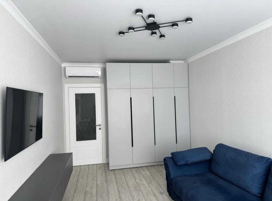 Продам 3х комнатную ЖК «Дмитриевский-3