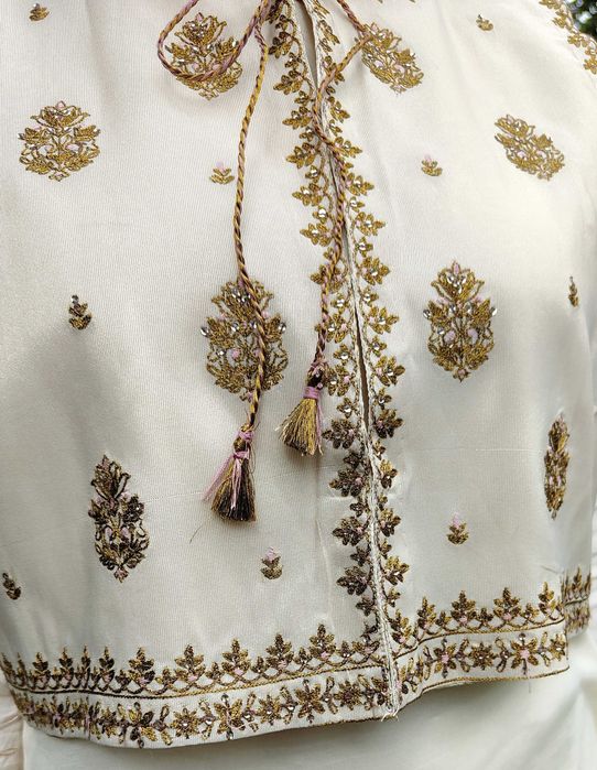 Biała kermowa kamizelka XL 44 złoty haft boho orient folk etno ludowa