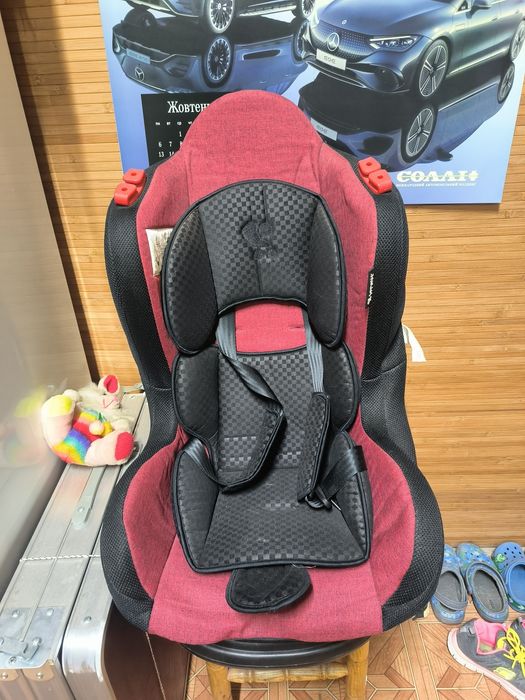 Дитяче автокрісло