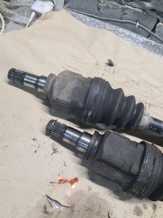 піввісь полуось шруз кулак toyota 1.4 d4d Yaris 2 Тойота Яріс 2