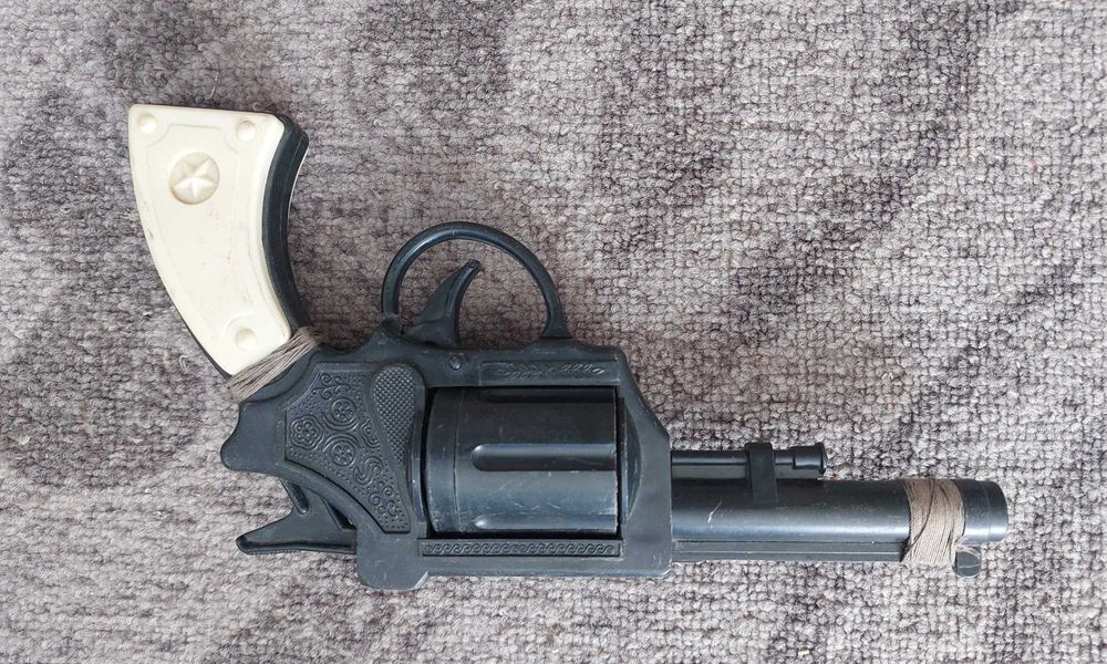 Игрушка Пистолет (револьвер)