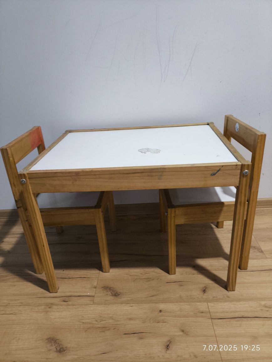 Stolik i 2 krzesełka. Ikea latt
